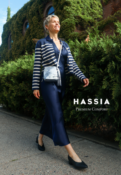 Woman walking to wedding in Hassia Capri Pump