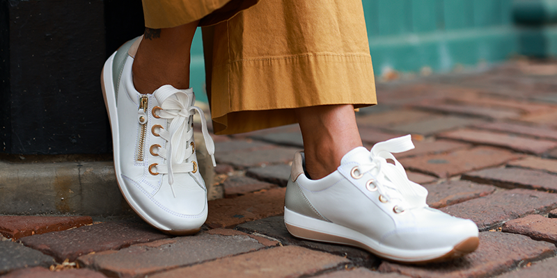 Ara Ollie white sneakers with side zipper