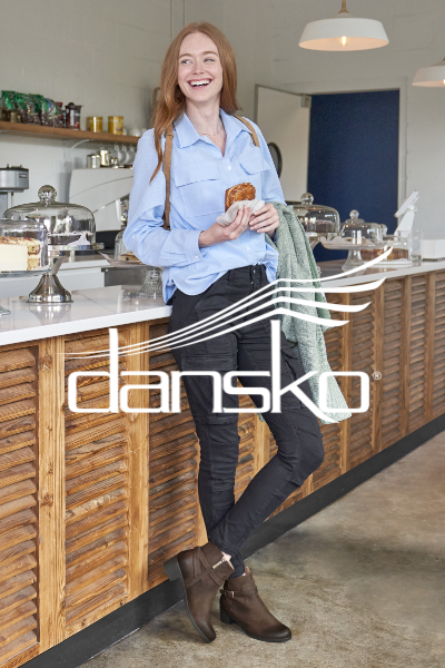 Woman standing in coffee shop